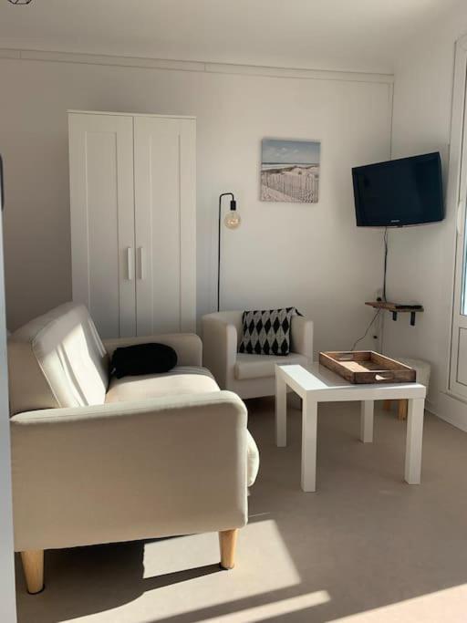 Studio Face Mer Acces Direct A La Plage Ла-Бернері-ан-Ре Екстер'єр фото